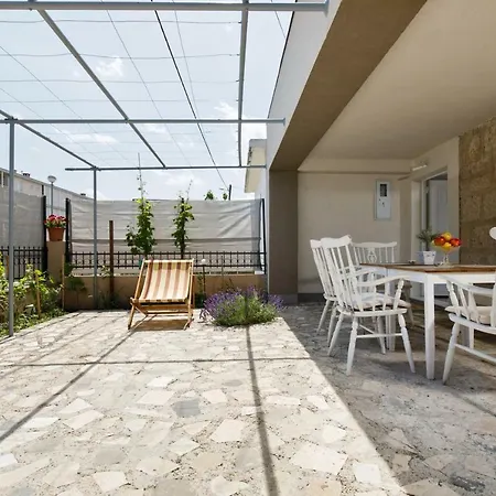 Dream House アパート Drniš